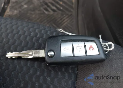 2019 Nissan Rogue Sport S z USA, uszkodzony, nr VIN JN1BJ1CR0KW330908